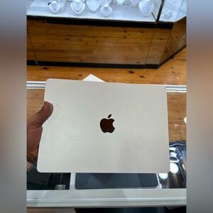 Apple MacBook Air